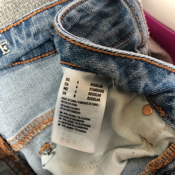 American Eagle distressed jeans - Picture 5 of 5